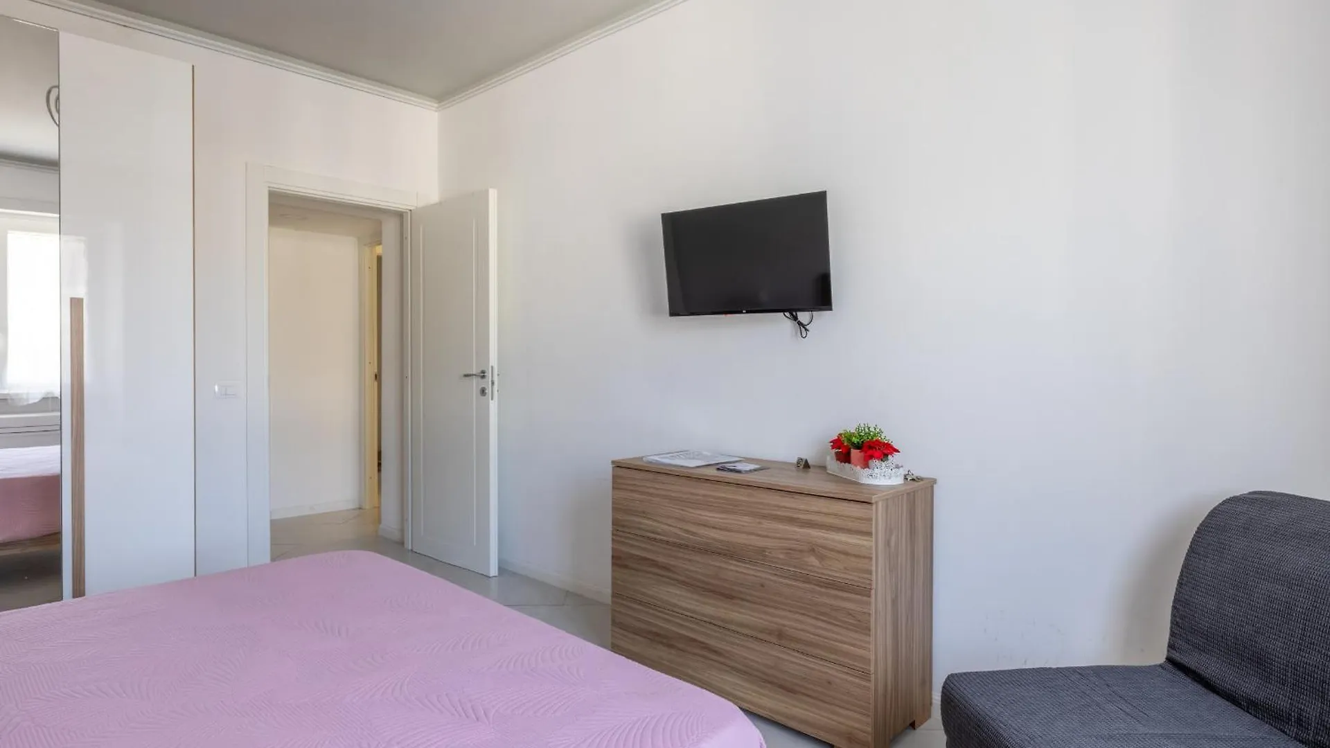 Domus Roma Apartment